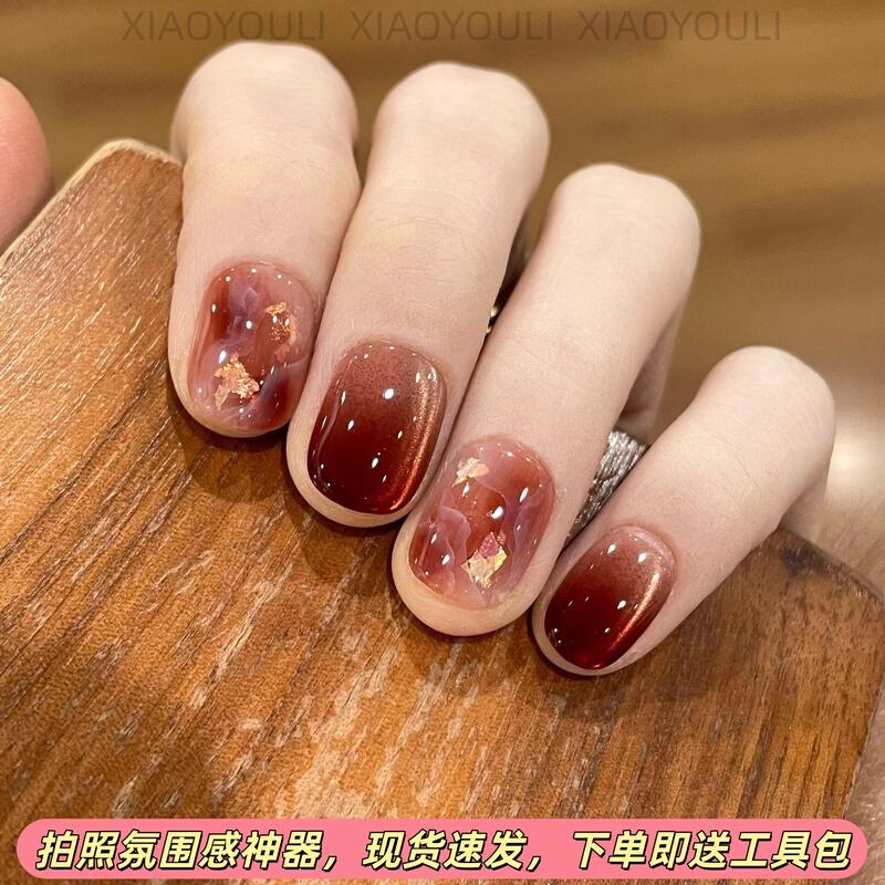 Handmade New Year Style Ice-Transparent Gradient Cat-Eye Short Handmade Nails, Premium Quality, Brightening Complexion, Elegant Nail Art, Fake Nails