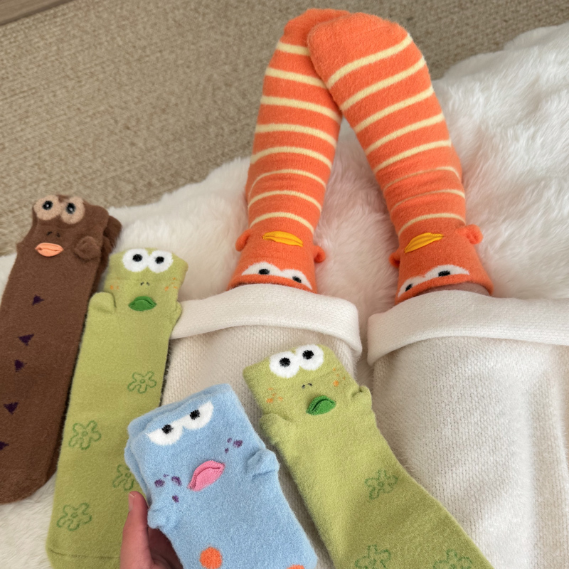 Cute and Quirky Sleep Socks for Women, Autumn and Winter, Bikini Bottom Clownfish, Australian Fleece, Warm and Thick Mid-Calf Socks, Home Socks Cute and Quirky Sleep Socks for Women, Autumn and Winter, Bikini Bottom Clownfish, Australian Fleece, Warm and Thick Mid-Calf Socks, Home Socks
