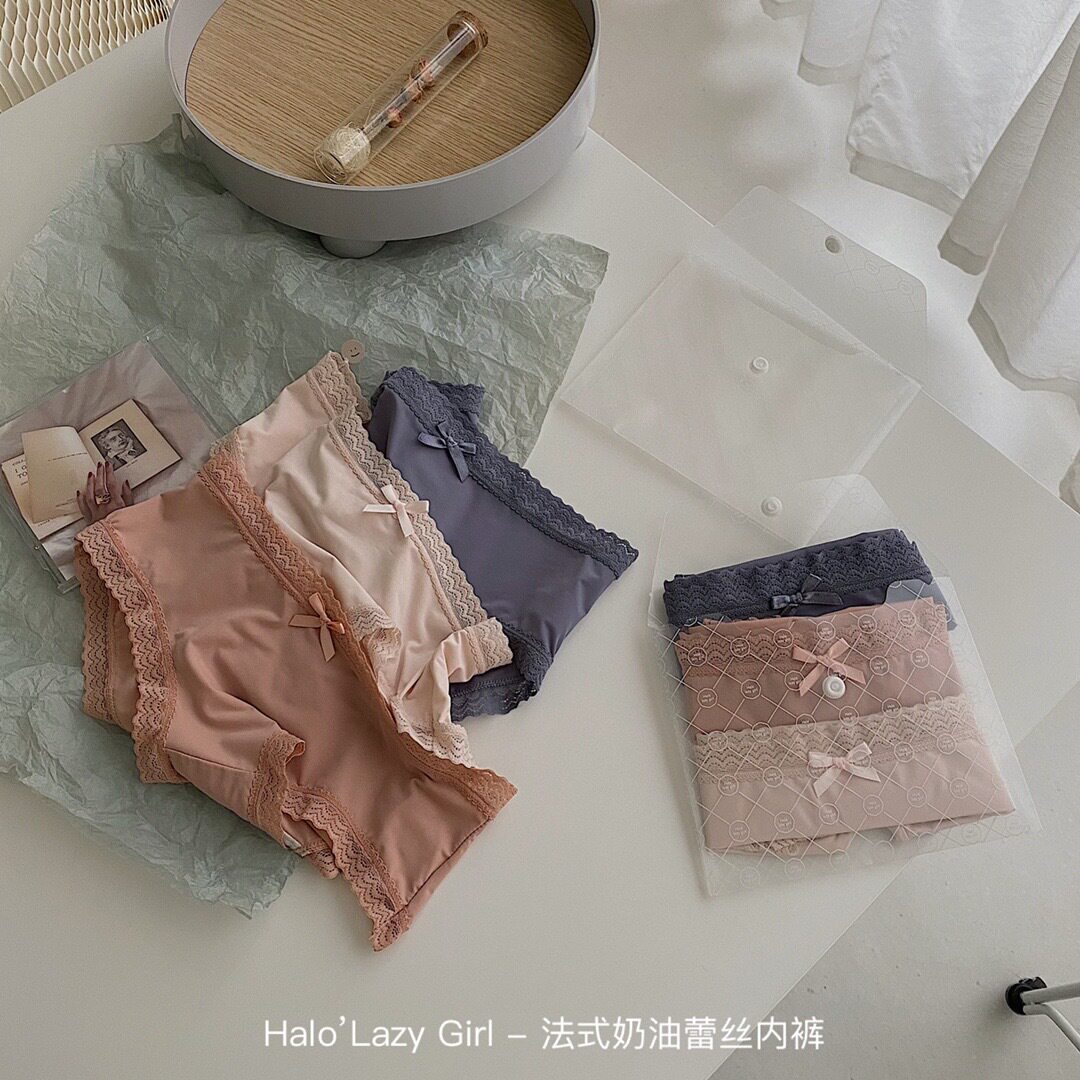 Halo girl French cream lace underwear women cotton crotch milk silk cotton stall antibacterial Ice Silk breifs