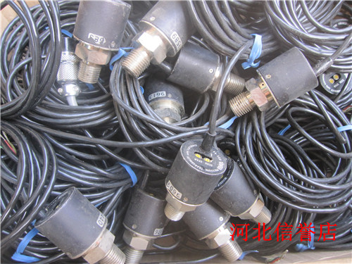 COPAL Pressure Sensor PA-500-352G (NPN diameter 12mm)