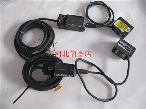 Spot OMRON OMRON ZX2-LDA ZX2-LDA ZX2-LD100L ZX2-LDA11 LASER DISPLACEMENT