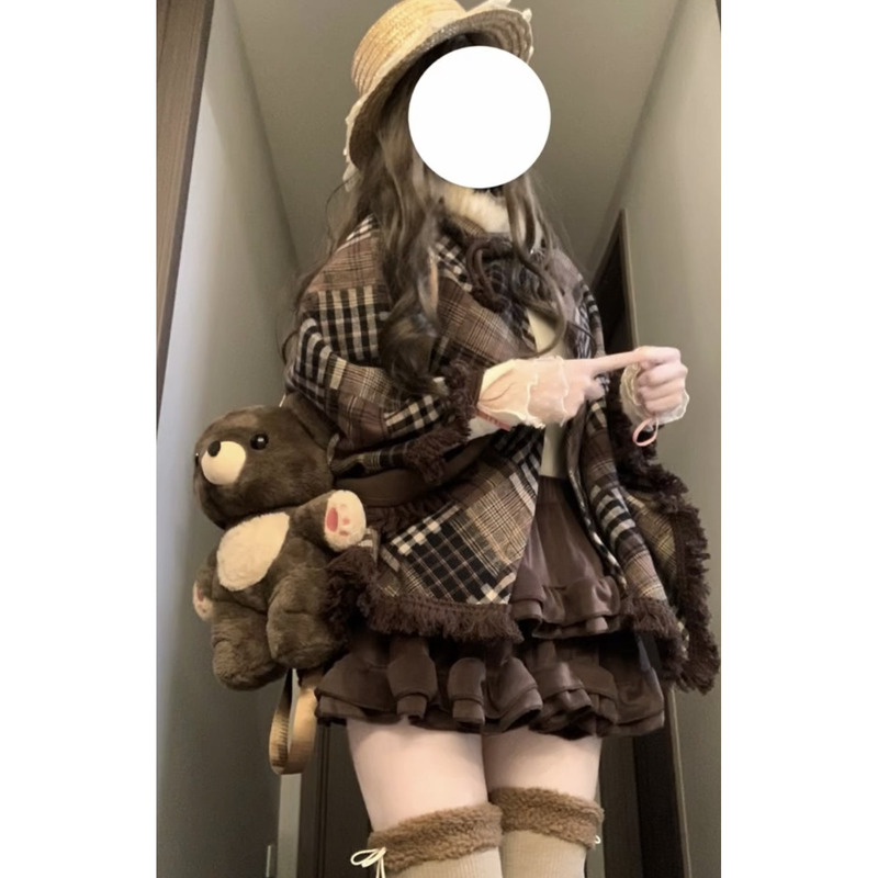 2026 Winter New Cute and High-End Sleeveless Plaid Shawl Brown Tassel Hooded Cape Short Coat for Girls