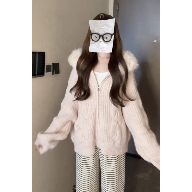 Pink Fur Collar Hooded Sweater Jacket for Women, Autumn and Winter, French Style, High-End, Long-Sleeved Knitted Cardigan, Loose and Slimming Top Pink Fur Collar Hooded Sweater Jacket for Women, Autumn and Winter, French Style, High-End, Long-Sleeved Knitted Cardigan, Loose and Slimming Top