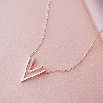 Simple wind 2021 new workplace commuter OL temperament double v Fashion Light luxury diamond necklace choker