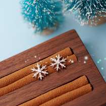Simple wind 925 sterling silver needle Christmas gift inlaid snowflake earrings winter earrings 2021 New Tide
