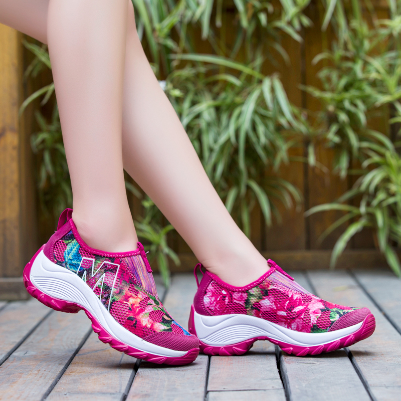 American Vr Mesh Breathable Hiking Shoes for Women Outdoor Non-Slip Wear-Resistant Hiking Pattern Travel Shoes Camouflage Hiking Shoes