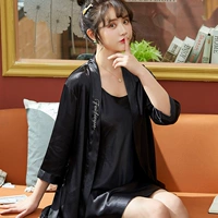 HGC Silk-Couple ночная рубашка вышита на английском языке черный фон