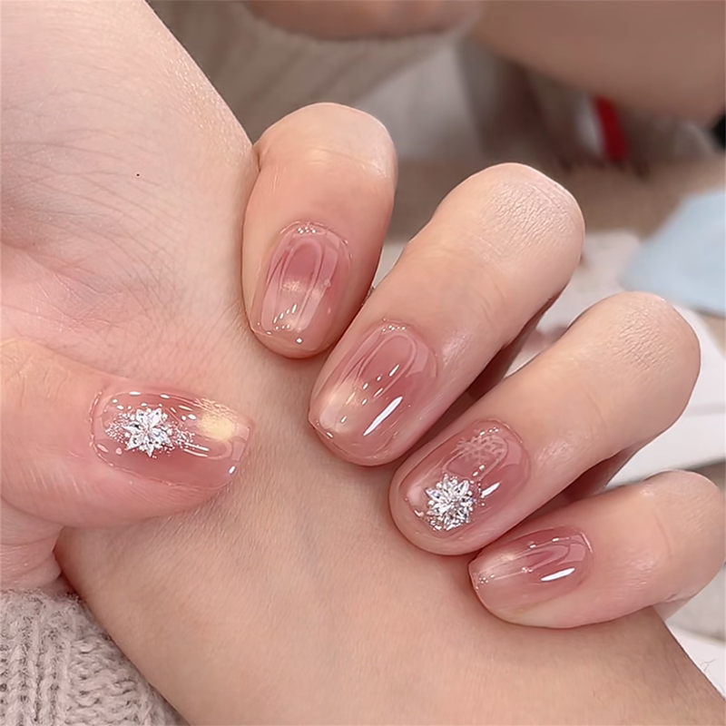 [Dreamy Snowflakes] New Winter Snowflake Cat-Eye Handmade Wearable Nails with Sparkling Rhinestones for Brides, Elegant Nail Stickers