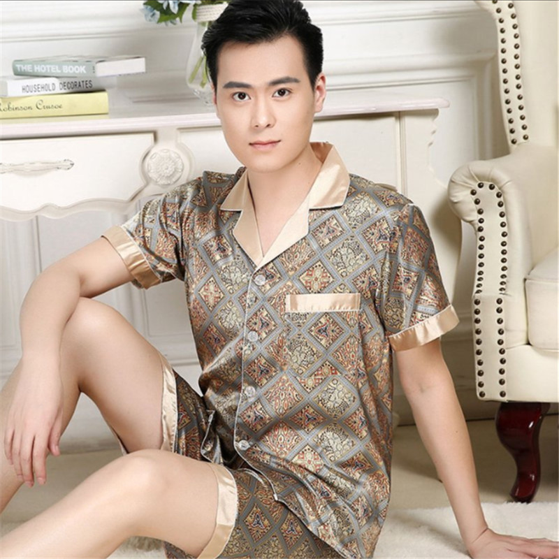 . Pajama mens mùa hè thoải mái sleeveth ngắn mỏng satin thoải mái cộng với chất béo cộng với bộ quần áo đang nhà cardigan thư xu hướng.