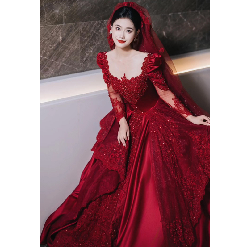 Red Main Wedding Dress 2026 New Style Bride High-End Going-Out Dress Light Satin Retro Heavy Craftsmanship Petite Long Sleeves