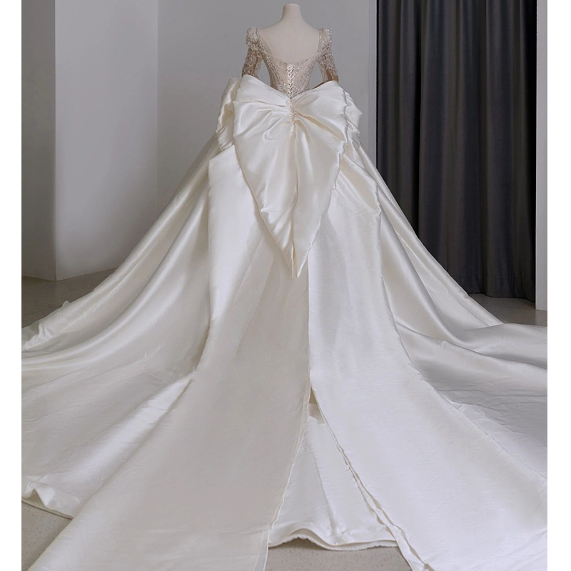 Long -sleeved wedding dress 2023 new bride's tail small man goes out, gauze, retro 2024 winter high -grade satin Long -sleeved wedding dress 2023 new bride's tail small man goes out, gauze, retro 2024 winter high -grade satin