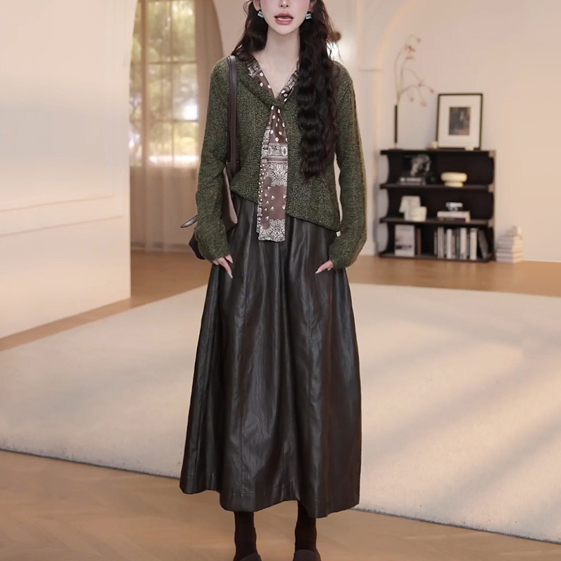 Super Trendy Age-Reducing Commuter Style Long-Sleeve Knit Sweater for Women, 2026 Autumn and Winter Collection, Two-Piece Loose-Fitting Elegant Set with Skirt