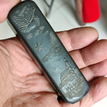 The plastic peace dove seal box from the 1950s in the early days of the founding of the Peoples Republic of China is completely preserved and preserved as shown in the picture.