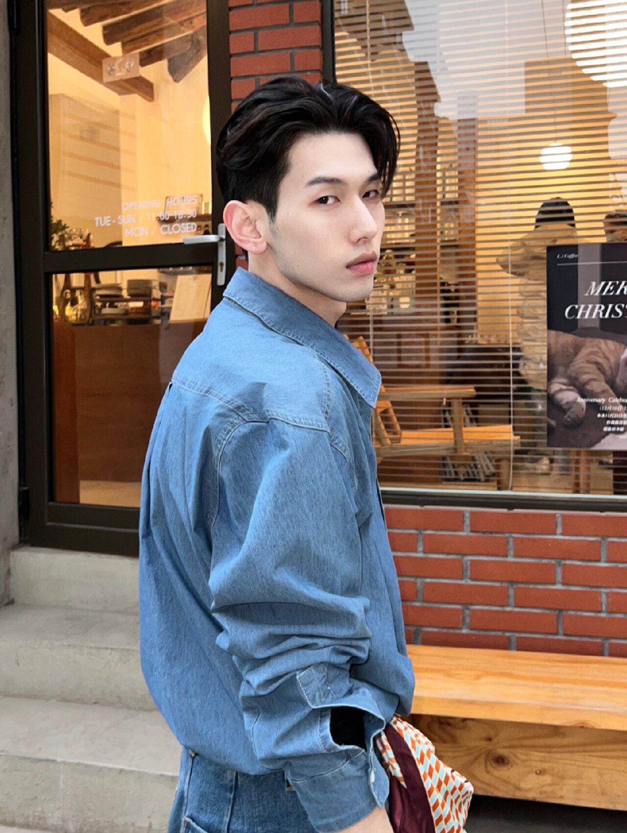 Джинсовая рубашка 牛仔衬衫男高级感韩系chic别致上衣时尚潮流穿搭雅痞男装长袖衬衣 T.l.f.n