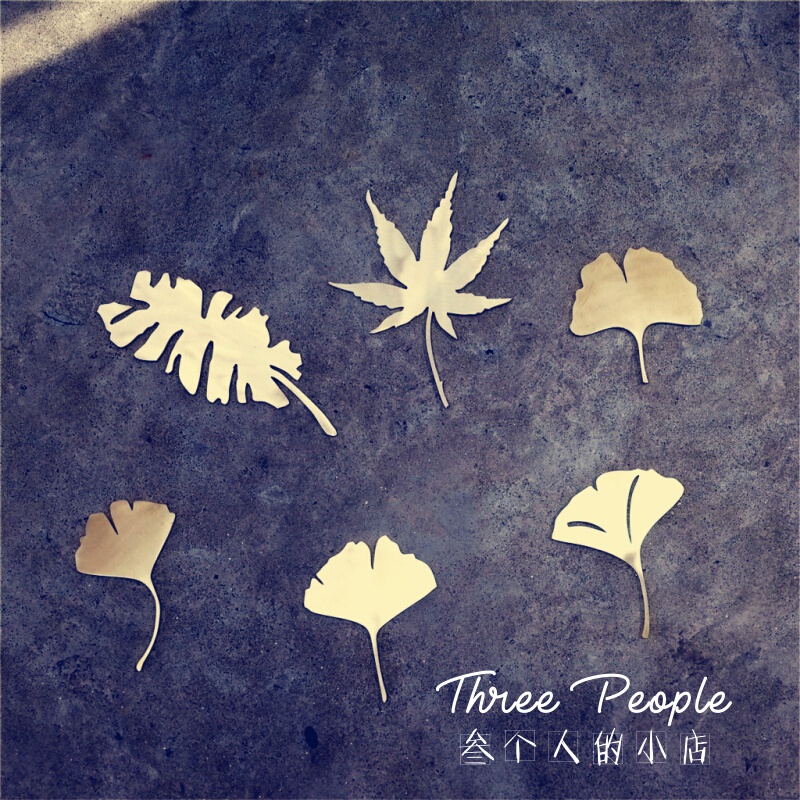 Brass Leaves Inlaid in Cement Floor, Maple Leaves, Ginkgo Leaves, Fern Leaves, Tabletop Decoration, Wall Decoration, Copper Pieces Brass Leaves Inlaid in Cement Floor, Maple Leaves, Ginkgo Leaves, Fern Leaves, Tabletop Decoration, Wall Decoration, Copper Pieces