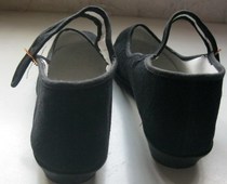 Minority Yiliang waist drum Yangko dance performance shoes plastic bottom strap womens flat heel shoes Black