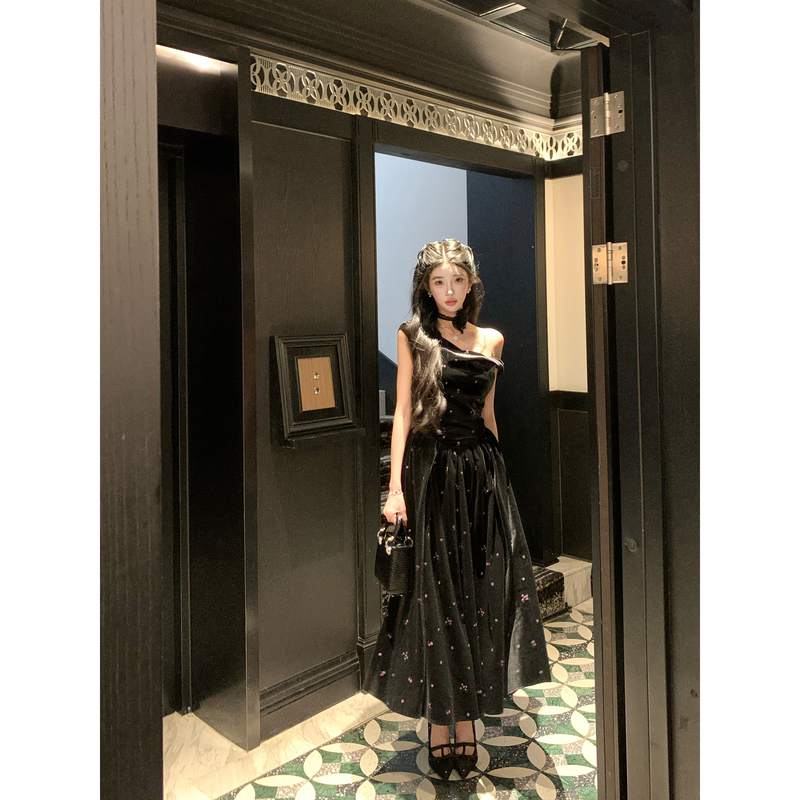Barb Chill One-Shoulder Dress, Women's Spring Dress, Rich Girl's Birthday Long Dress, Floral Velvet Dress Barb Chill One-Shoulder Dress, Women's Spring Dress, Rich Girl's Birthday Long Dress, Floral Velvet Dress