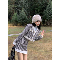 Aunt Barbie Fragrant Breeze Suit Woman Early Spring New Thousands of Bird Lattice Coat Coarse Flowers Half Body Dress A Short Skirt
