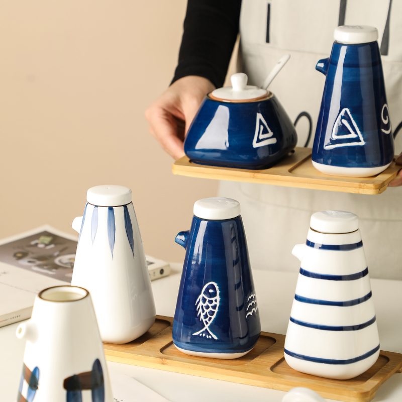 The Spice bottles suit Japanese kitchen sauce vinegar bottle wind reserves ceramic bottle caster oil can vinegar sauce pot pot