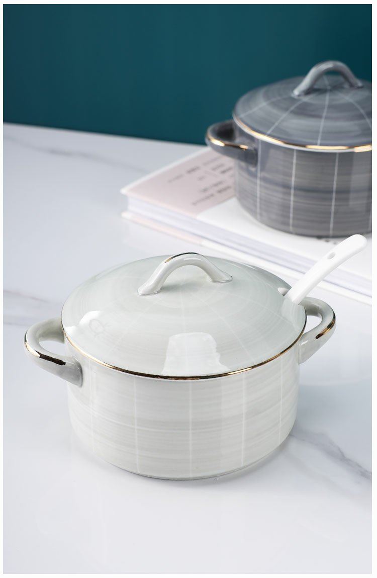 As The home large kitchen condiment jar ceramic pepper oil tank Europe type seasoning salt sugar pot hot pepper pot