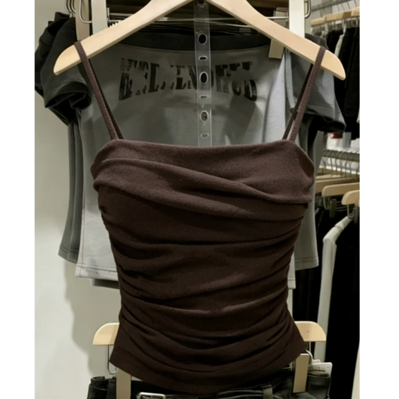 French Retro Dark Brown Pleated Sleeveless Camisole for Women, New Summer Style, Stylish and Versatile, Slimming Outerwear Top French Retro Dark Brown Pleated Sleeveless Camisole for Women, New Summer Style, Stylish and Versatile, Slimming Outerwear Top
