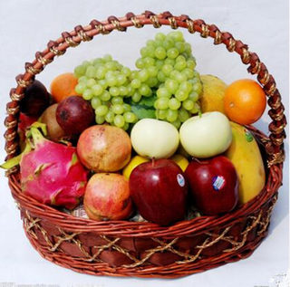 Mid-autumn festival fresh fruit baskets for leaders in beijing, shanghai, guangzhou, shenzhen and hangzhou fruit stores in the same city as gifts