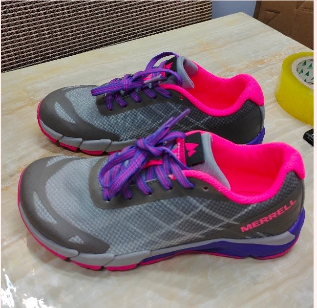 Original single spring and autumn boys and girls youth mesh outdoor non-slip ultra-light running shoes