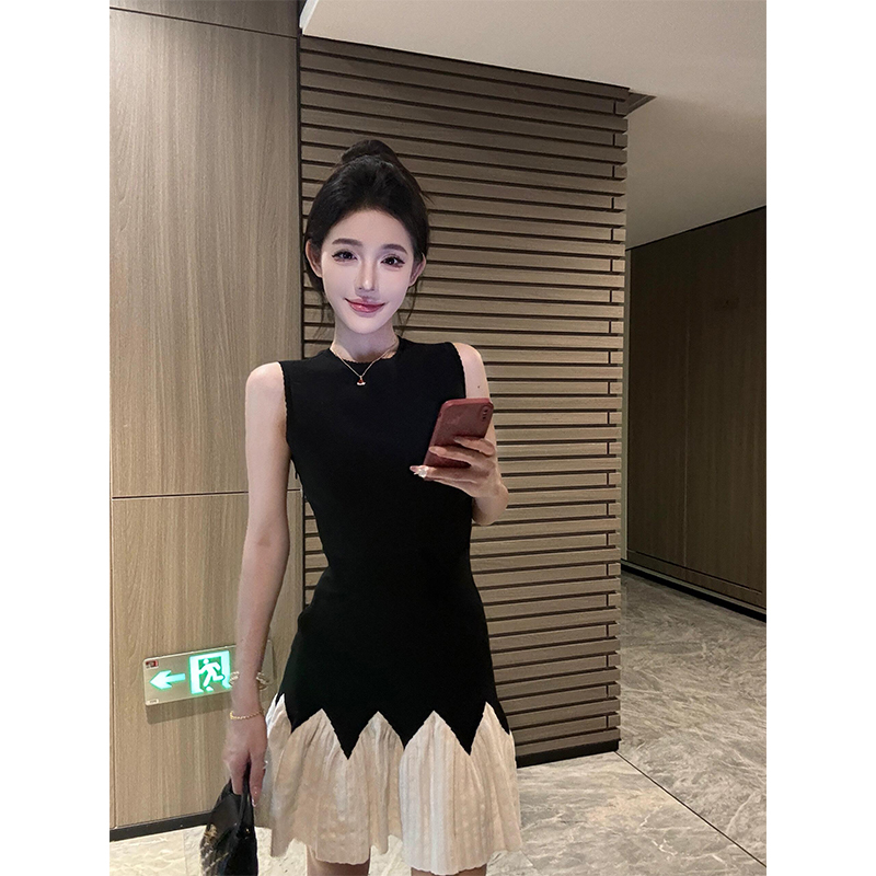 Jiashujun Sd25 New Black and White Contrasting Ruffle Patchwork Chanel-Style Slim-Fit Round-Neck Tank Dress Qz89
