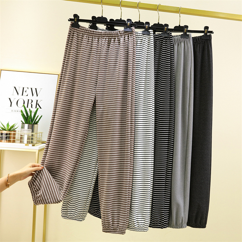Autumn and Winter German Velvet Black and White Striped Casual Pants for Women, Slim-Fit Home Pants, Loose, Thickened, Warm Sleep Pants That Can Be Worn Outside, Long Pants