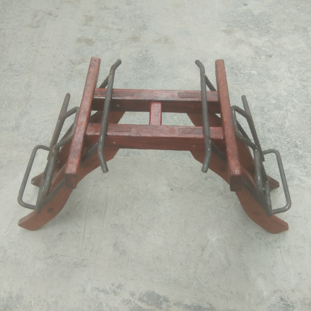 Traditional process horse gang equipped with iron frame one pair of contraction type