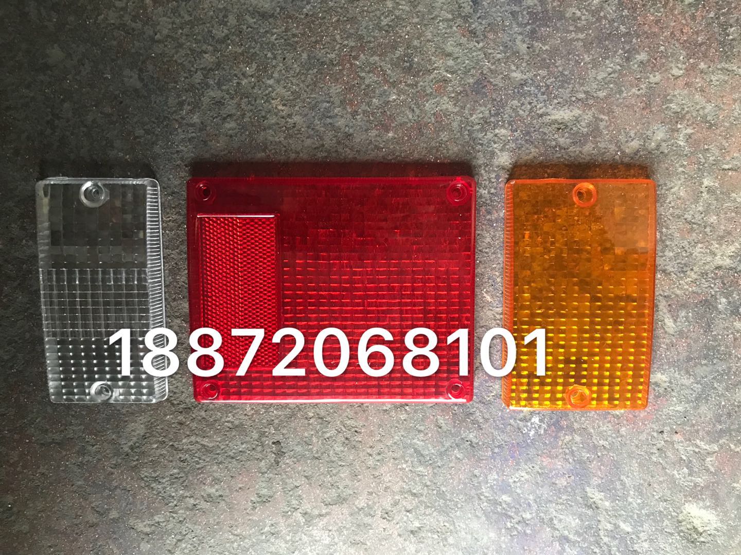 Dongfeng 140-2 rear tail lamp shell pointed car coach crane finished brand truck tail lamp shell cover rear signal lamp shell