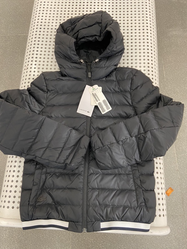 Lacoste French Crocodile Women's Fashionable Solid Color Hooded Jacket down Jacket Bf0882 Lacoste French Crocodile Women's Fashionable Solid Color Hooded Jacket down Jacket Bf0882