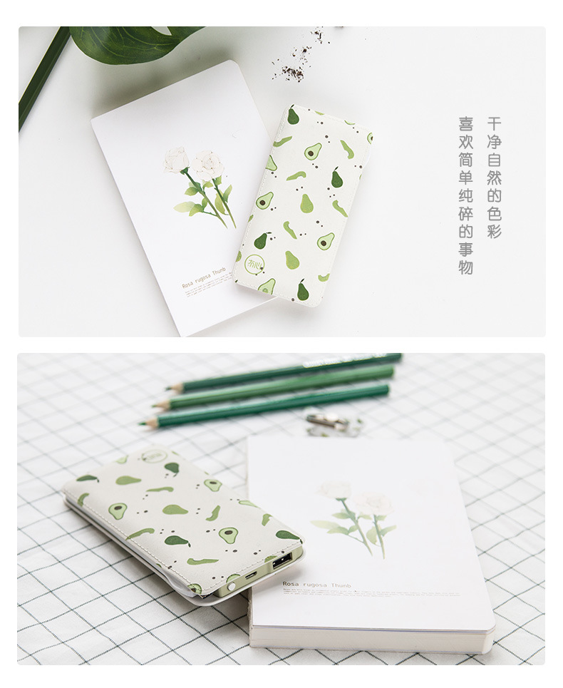 Mô hình hoạt hình nữ dễ thương siêu di động đi kèm với dòng Android sạc kho báu 10000 mAh di động