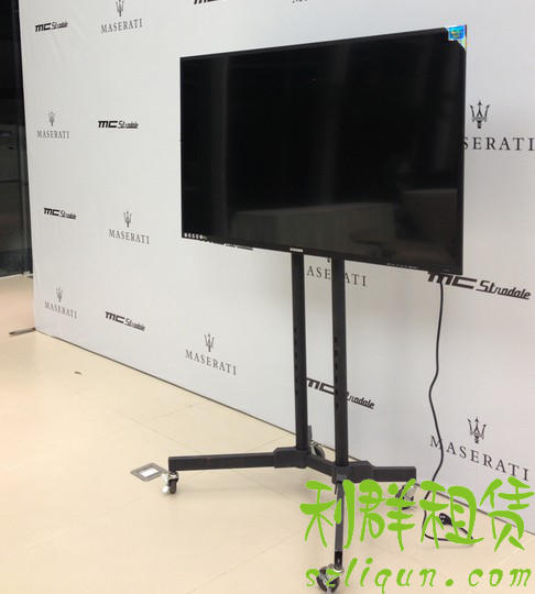 Shenzhen Taxi TV Chance LCD TV 4K TV display exhibition TV bracket