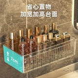 Стена ванной комнаты.