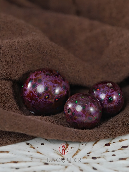 Natural Lacquer Single Bead Necklace Accessory with Full Inlay of Opal, Handcrafted Dream Bauhinia