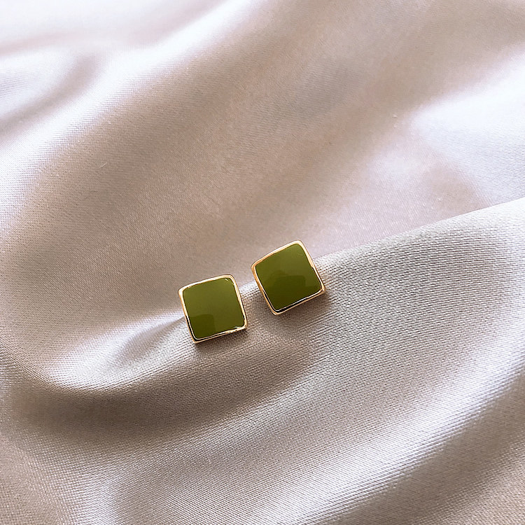 Green small square ~ light and luxurious ~ delicate and small earrings net red earrings with new tide female pure silver needle ear decoration Temperament Tide