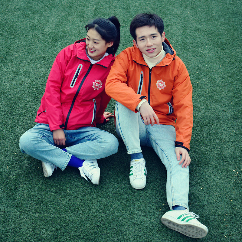 TaSloan reflective submachine clothes centennial South opening of the same college student couple New Year's Eve gift Tibetan Cyan