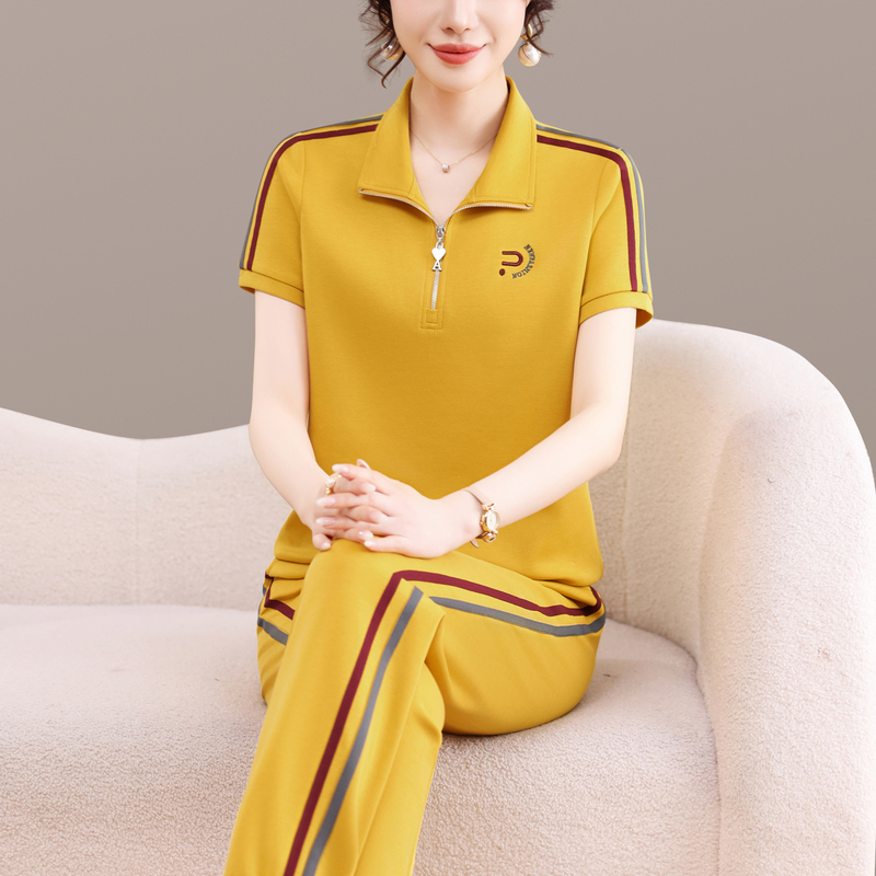 Women's Sportswear Set 2026 Summer Thin Short-Sleeve Fashionable Stylish Age-Reducing Slimming Cover-Up Two-Piece Set for Petite Figures