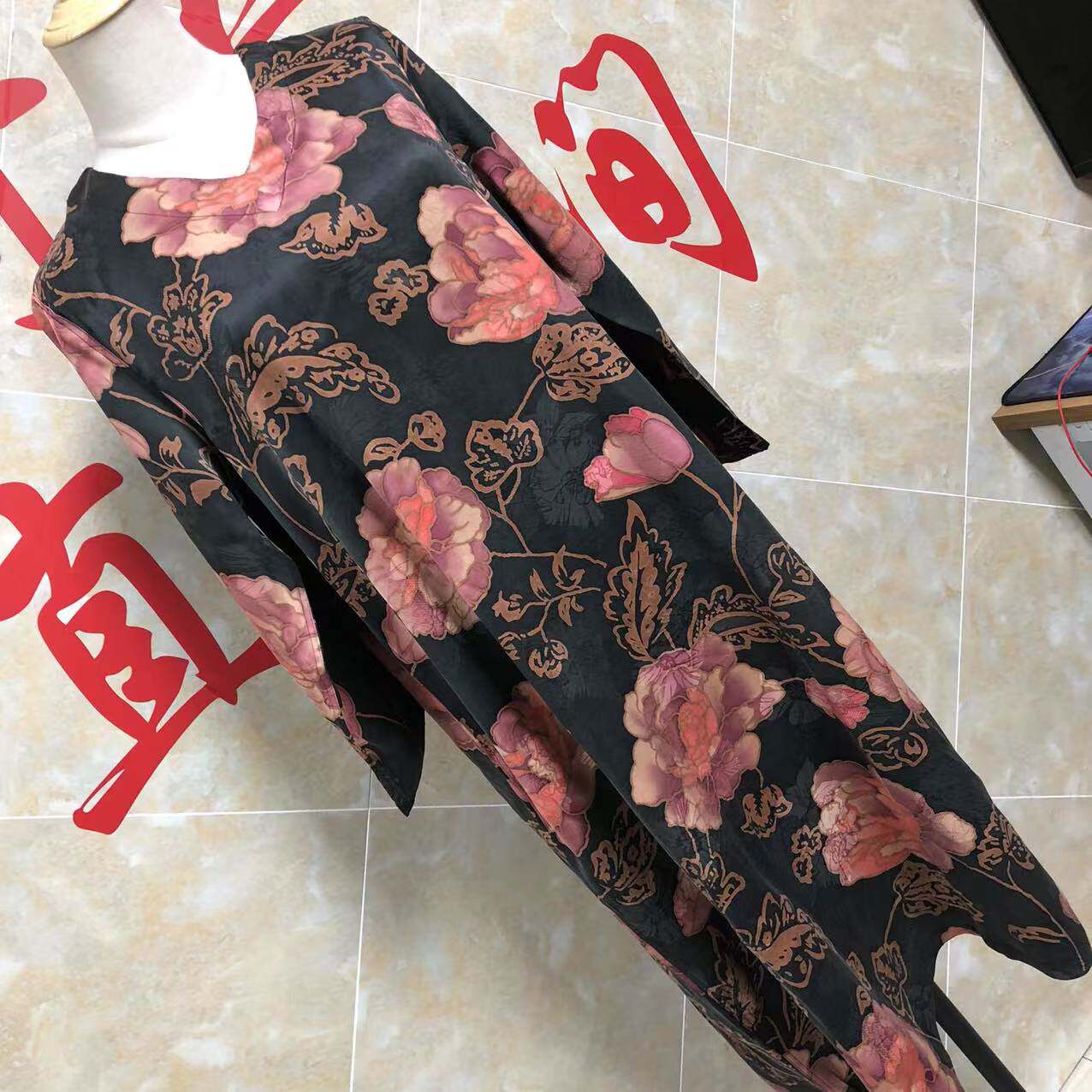 2021 Fragrant Cloud Shade 6A Silk Translucent Flowers Heavy Leather Reversible Ladies Long Sleeve Robe N728