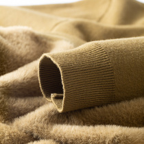 You can also become very fashionable. Stylish all-in-one velvet sweater plus velvet thickened sweater for men and women in winter.