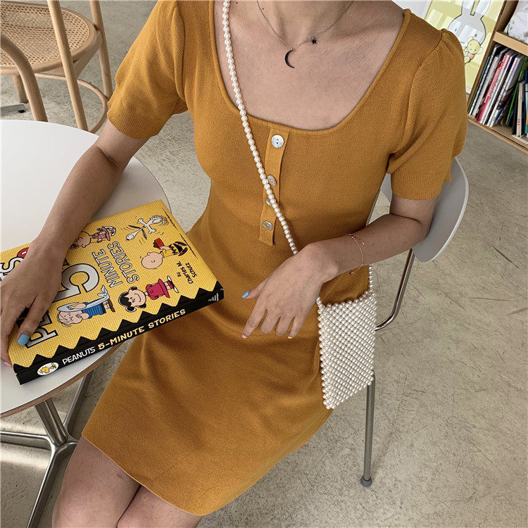 Retro single-breasted, form-fitting knitted dress that exposes the collarbone pic 39