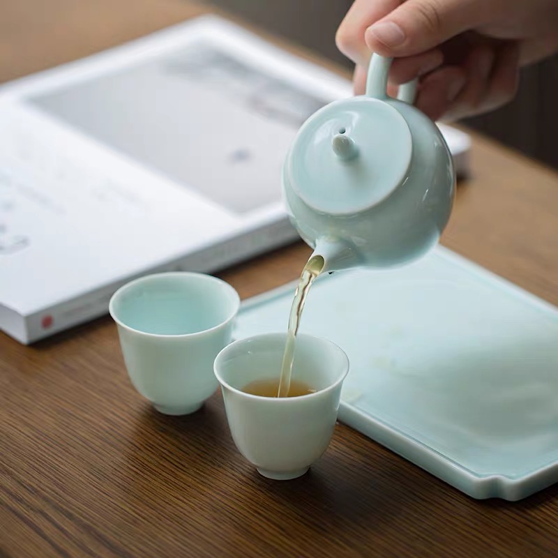 Ceramic tea set kung fu tea tea ice to crack the teapot tea tea tea tray cups of a complete set of suit household
