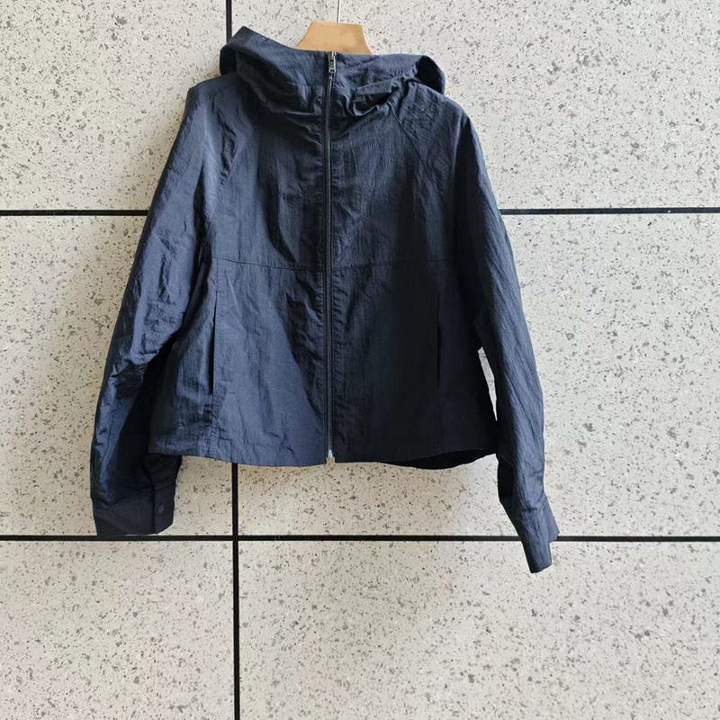 M Mall Same Style 2026 Spring and Autumn New Casual Sports Short Jacket Navy Blue Jacket Top for Women 5F2210171