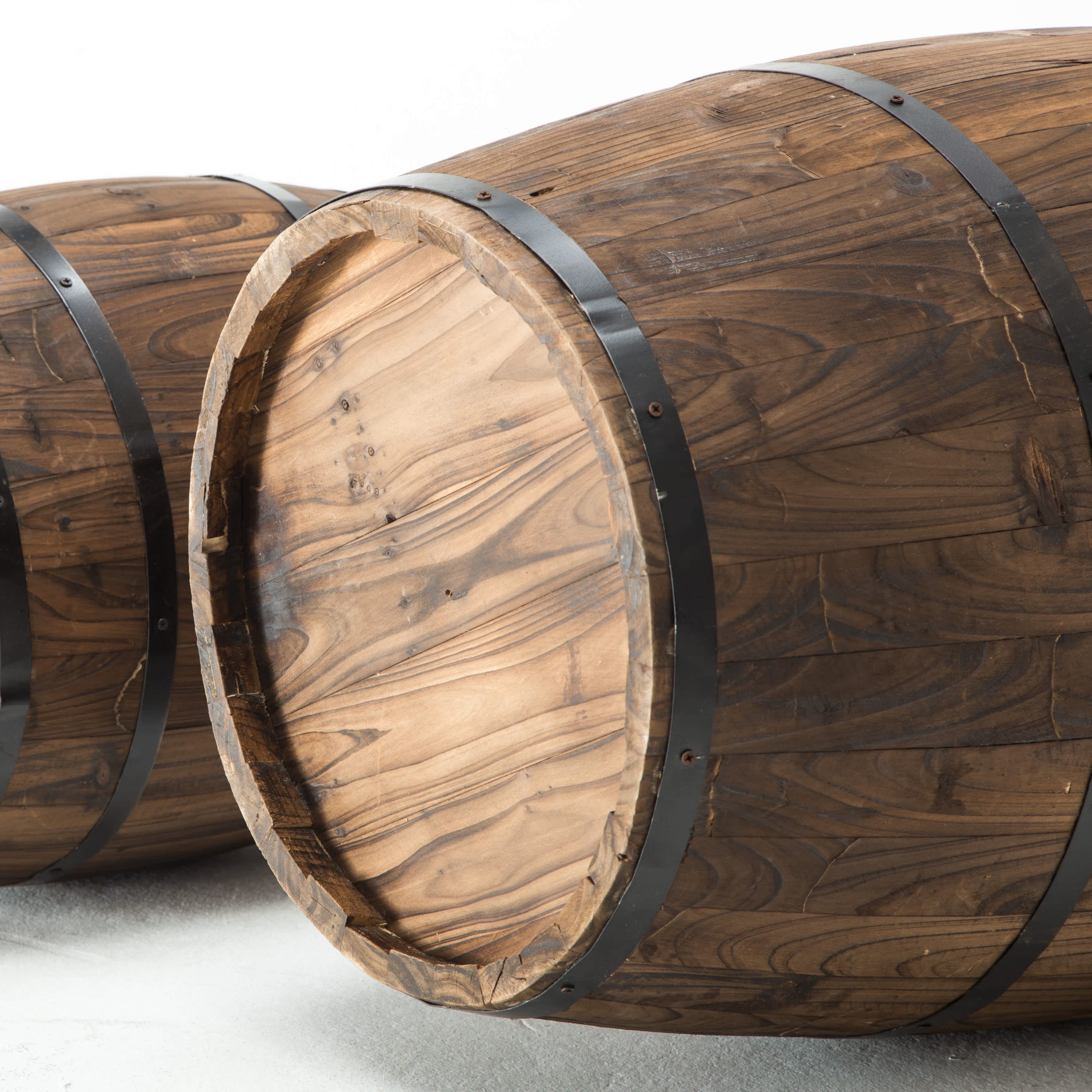 Solid Wood Beer Barrel Decorative Ornaments Bar Exhibition