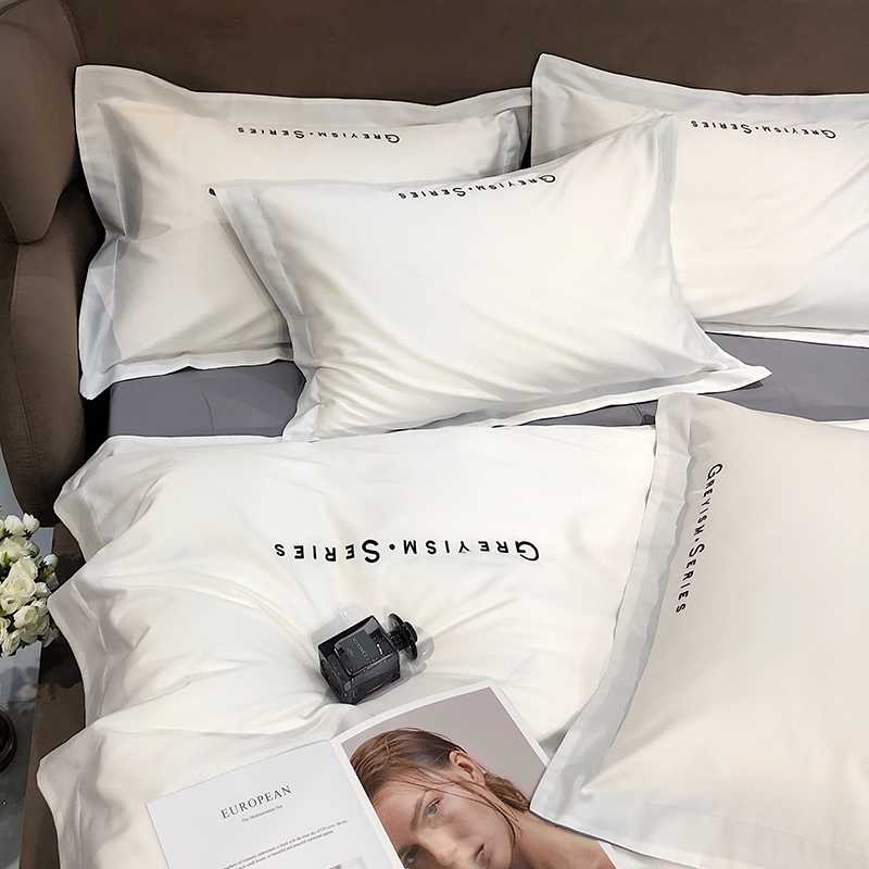 Light luxury high-end four-piece quilt cover cotton cotton long-staple cotton tribute satin muscoat simple color simple mulch on the supplies