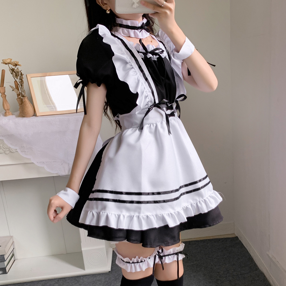Love Nikki-Dress UP Queen travels around the world red wine sweetheart maid costume lolita cute maid costume cosplay hand game