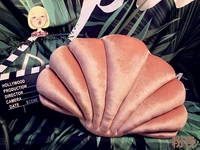 Грязный розовый