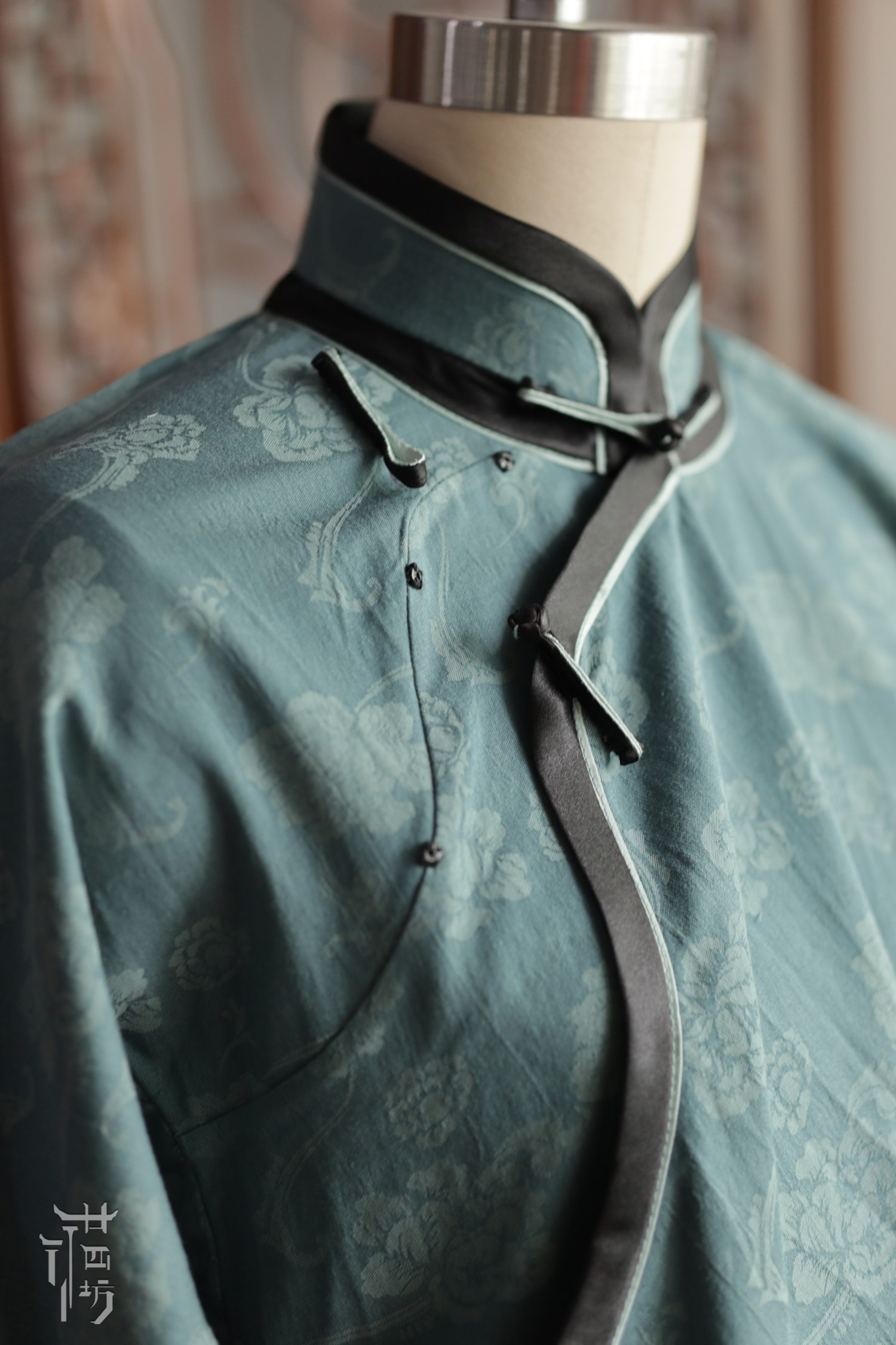 松煙墨色】民国レトロ調 ラウンドヘムチャイナブラウス - ショップ