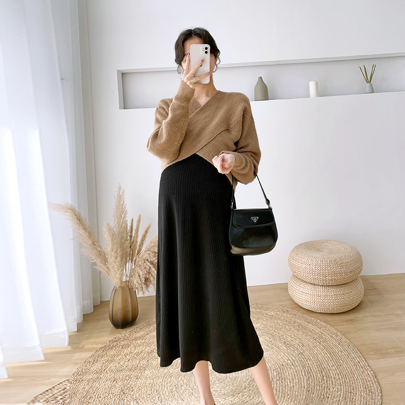 Pregnant women autumn dress fashion suit 2022 new large size women's elastic mid-length version high-end suspender skirt